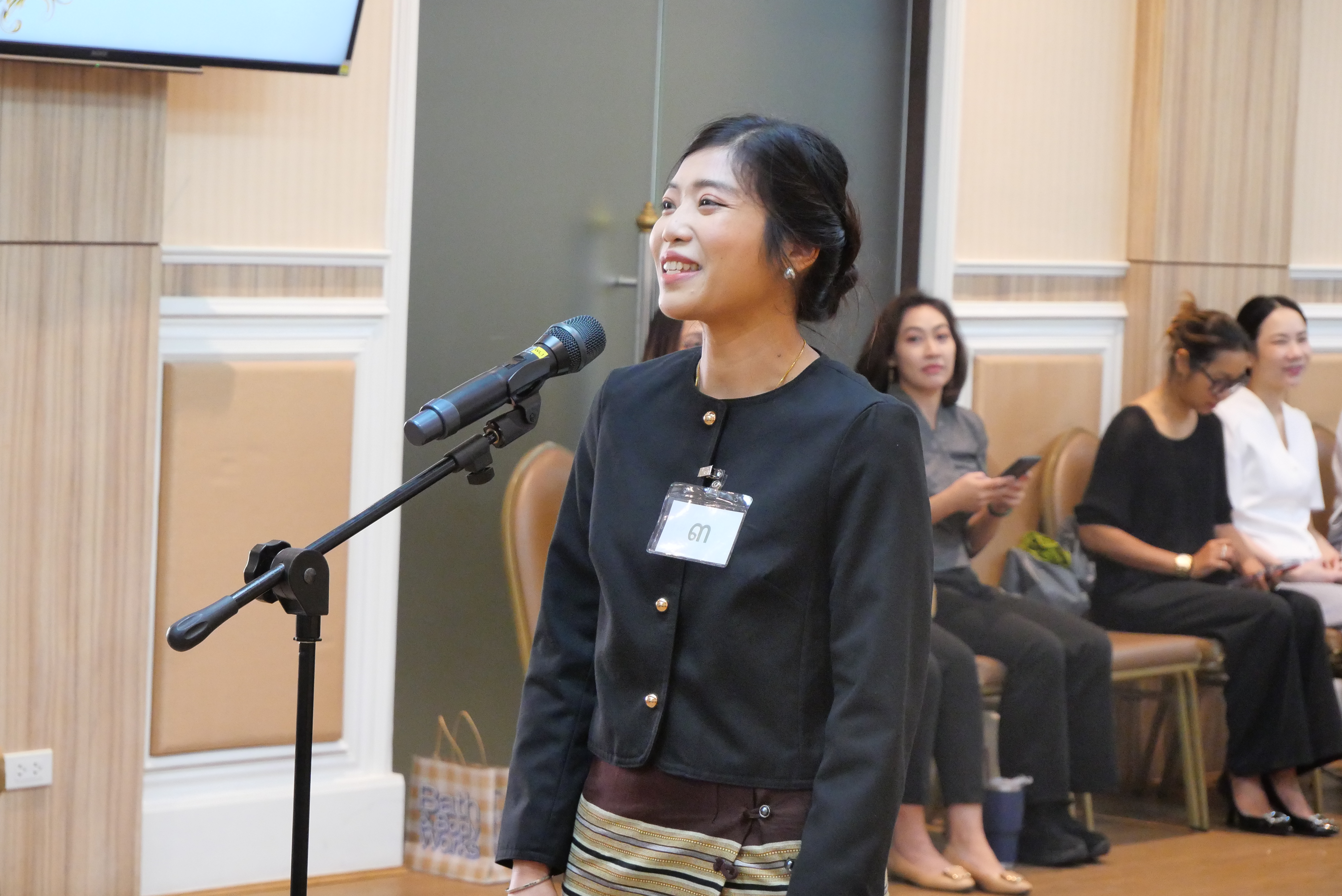 title - ผู้อำนวยการสำนักบริหารกลาง ประชุมคณะกรรมการคัดเลือกเทพีคู่หาบเงิน ประจำปี 2569 ครั้งที่ 1/2569